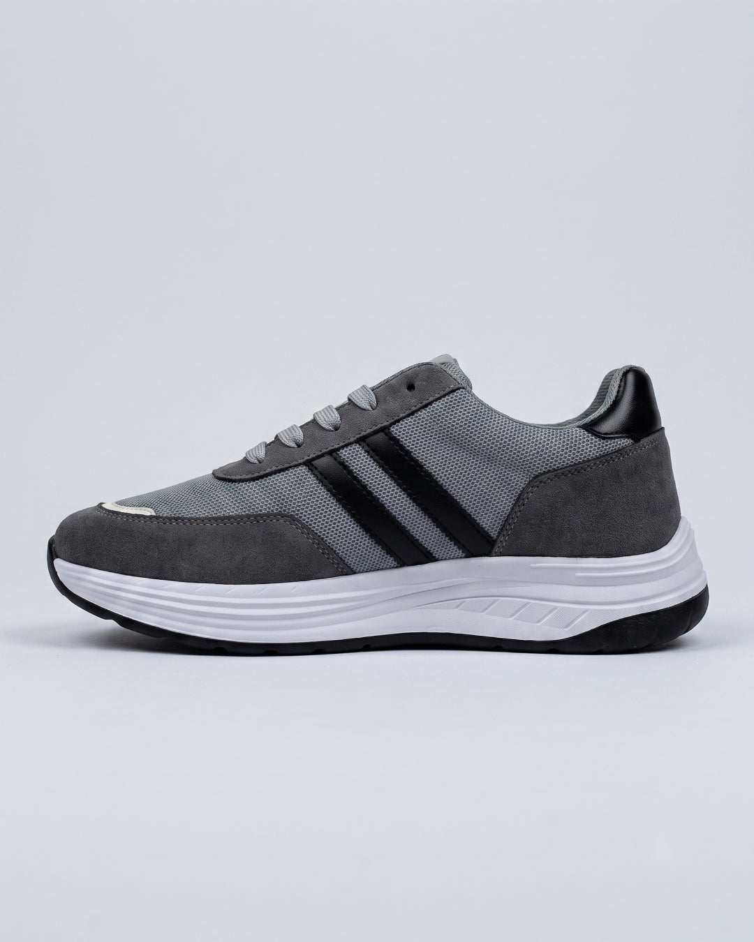 Brisk Casual Suede Sneaker - Grey/Black